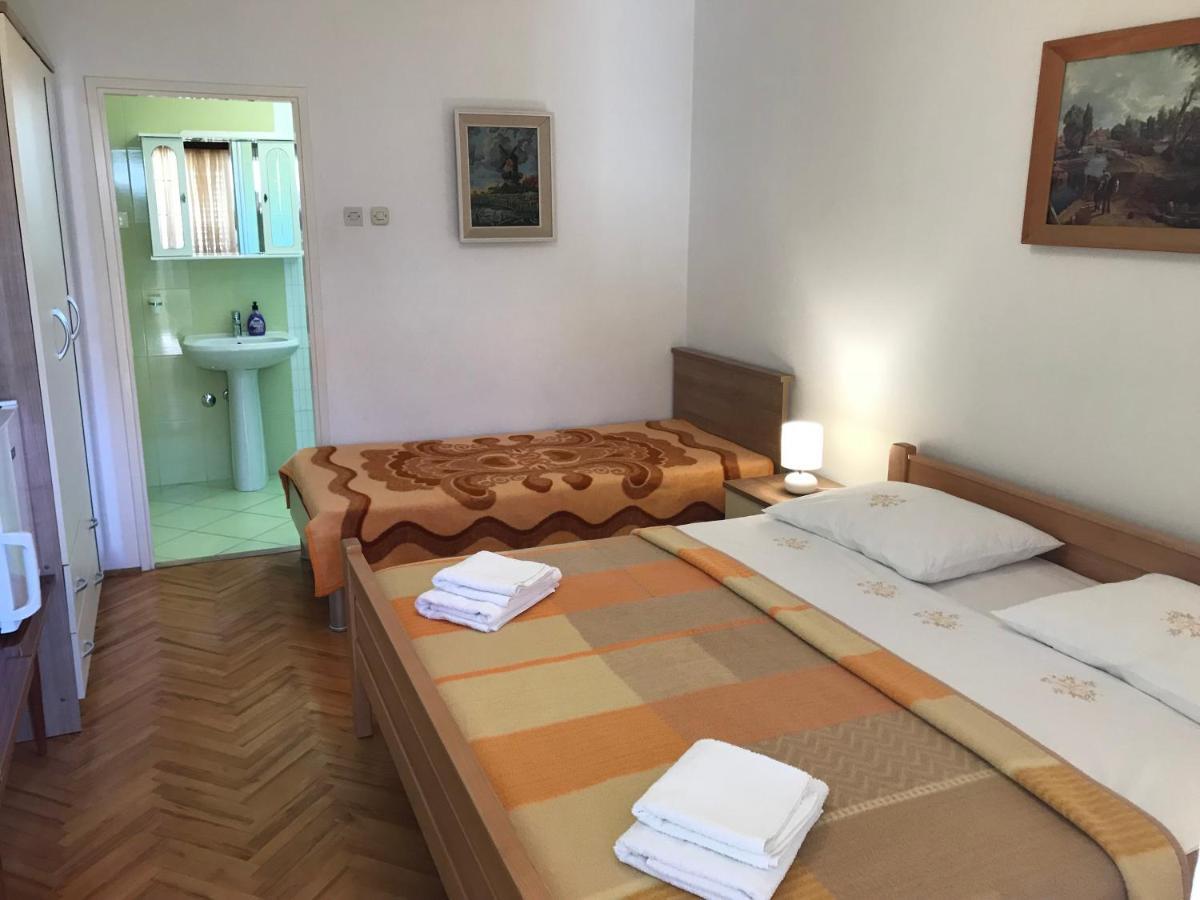 Summer Rooms Baska Exterior photo