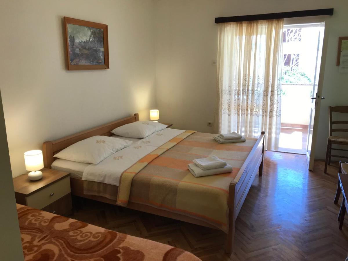 Summer Rooms Baska Exterior photo